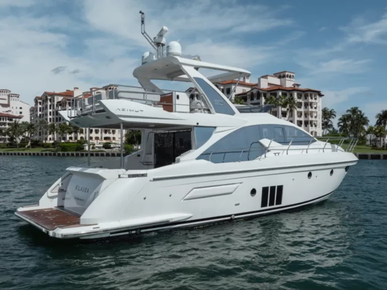 Ein Azimut Azimut 50 Fly mieten in Miami