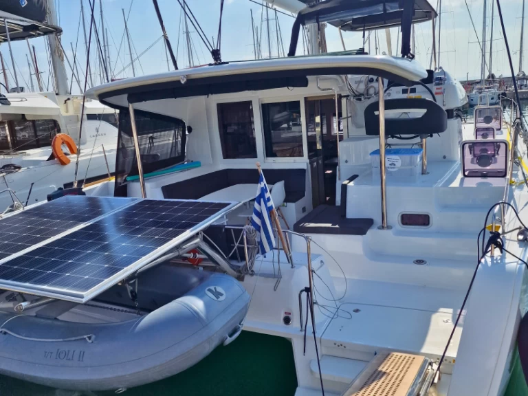 YachtCharter in Álimos - Lagoon Lagoon 40 auf SamBoat