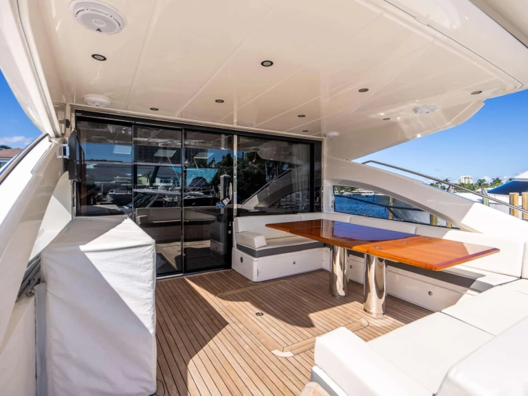 Bootsverleih Princess Viking POLICY LIMITS Fort Lauderdale Samboat