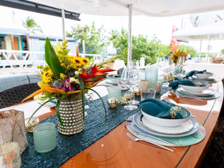 Vermietung Yacht Horizon mit Führerschein