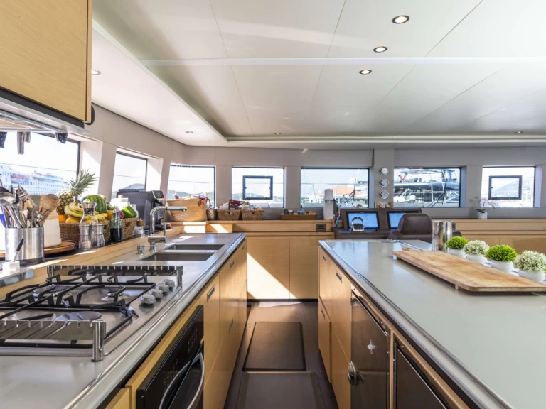 Lagoon HULYA mieten Bahamas