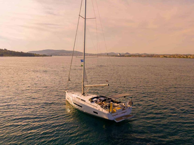 Ein Hanse Hanse 460 mieten in Šibenik