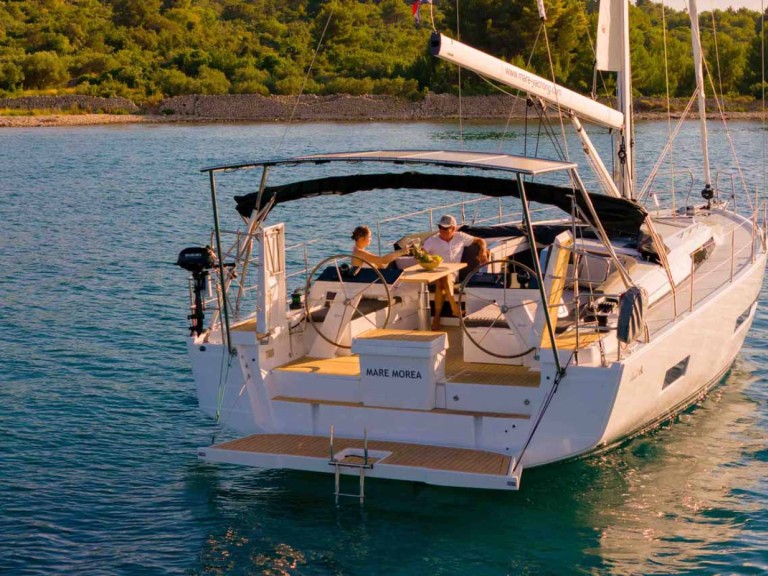 Segelboot mit oder ohne Skipper Hanse mieten in Šibenik
