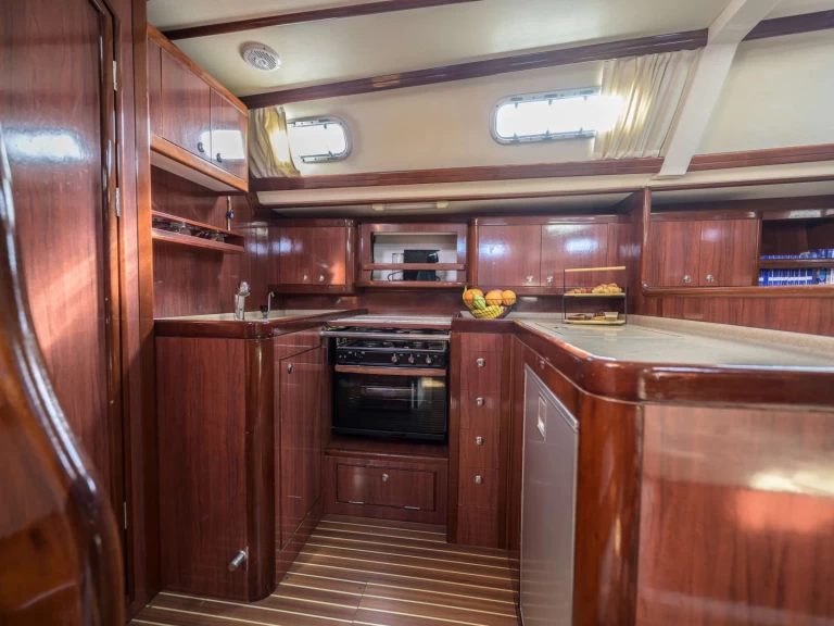 YachtCharter in Athen - Ocean Yachts MYTHOS auf SamBoat