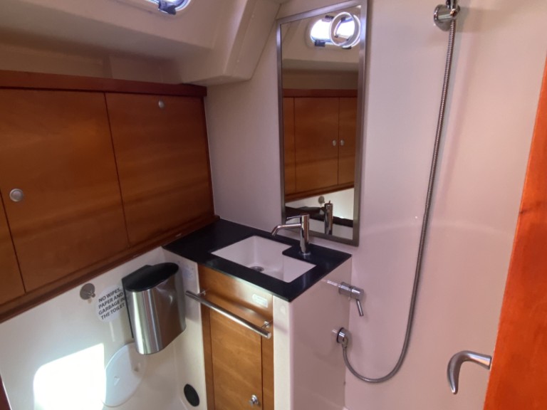 Hanse Hanse 430e mieten Pula