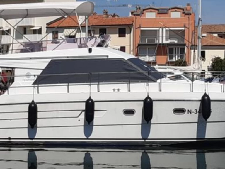 YachtCharter in Siracusa - Raffaelli Tempest fly 43 auf SamBoat