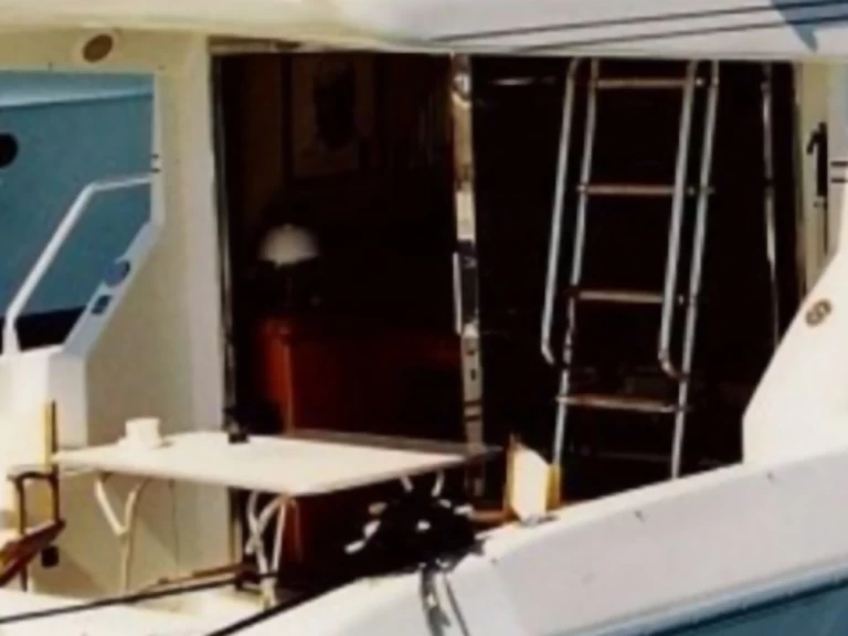 Ein Raffaelli Tempest fly 43 mieten in Siracusa