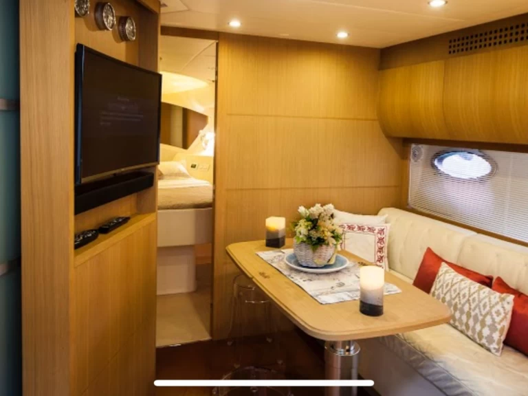 Bootsverleih Pershing Pershing 56 HT Porto di Salerno Samboat