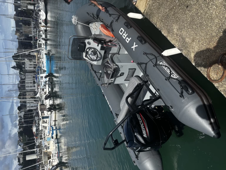 3D Tender 3D Tender 535 mieten Sanary-sur-Mer