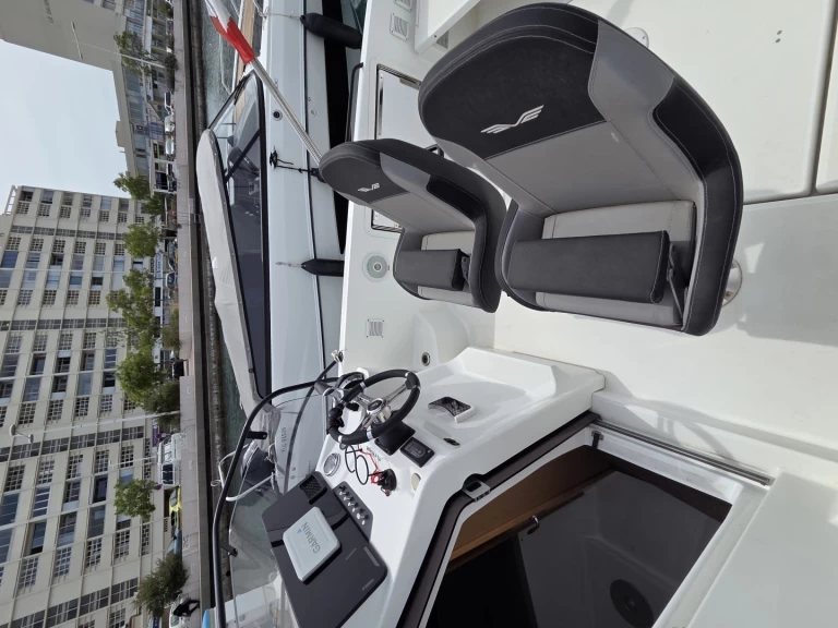 Motorboot mieten in Toulon - Bénéteau Flyer Serie 8