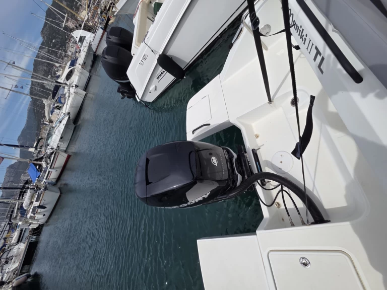 Motorboot mit oder ohne Skipper Bénéteau mieten in Toulon