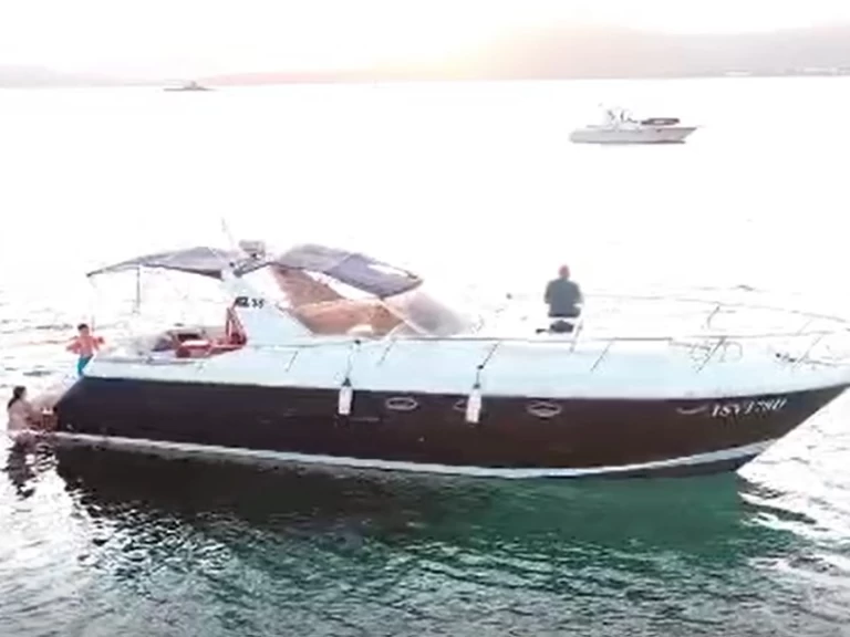 Ein Azimut AZIMUT 38 mieten in Alghero