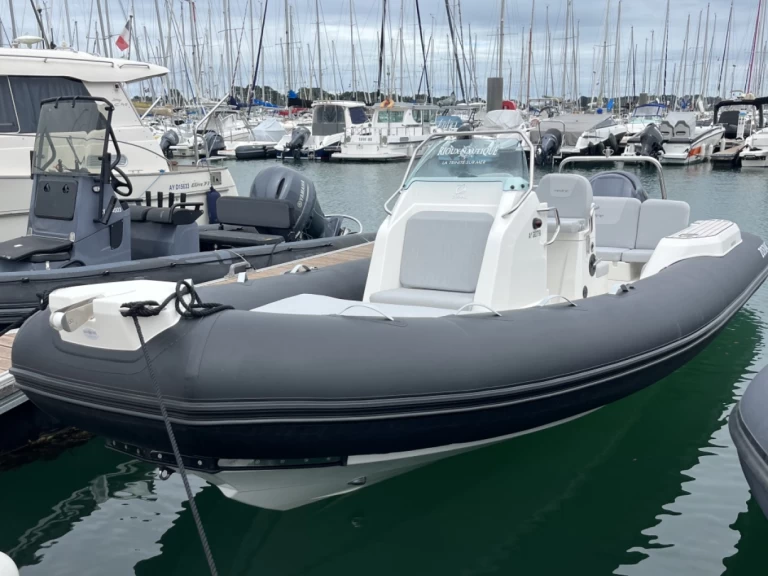 Ein Zodiac Medline 7.5 mieten in La Trinité-sur-Mer