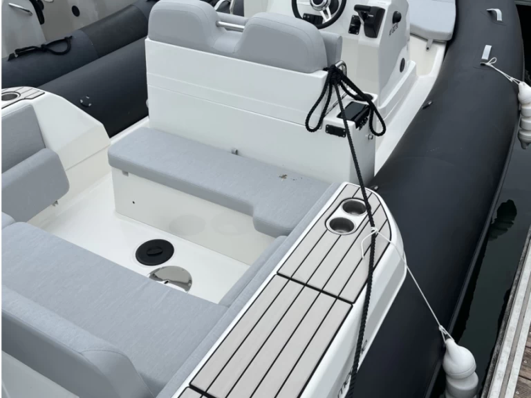 Schlauchboot mieten in La Trinité-sur-Mer - Zodiac Medline 7.5