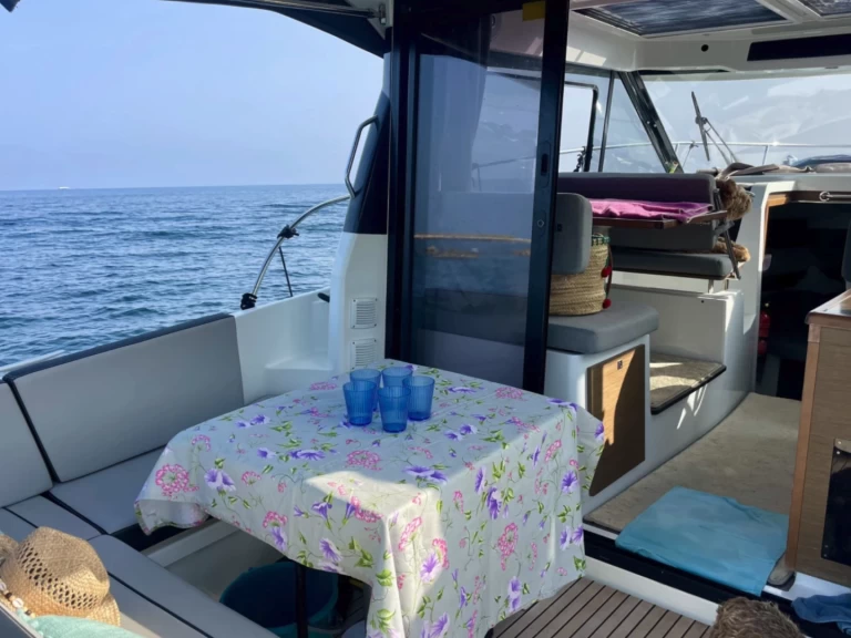 Jeanneau Merry Fisher 895 Cruiser mieten Mandelieu-la-Napoule