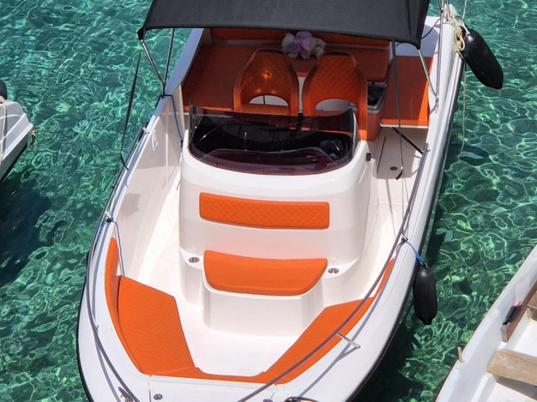 Ein Cap755cc Cap755cc mieten in Makarska