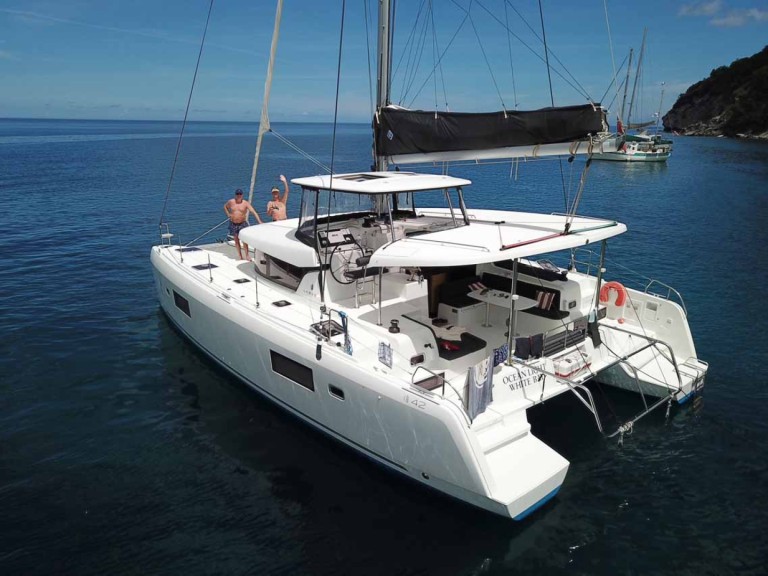 Katamaran mieten in Golfo Aranci - Lagoon Lagoon 42