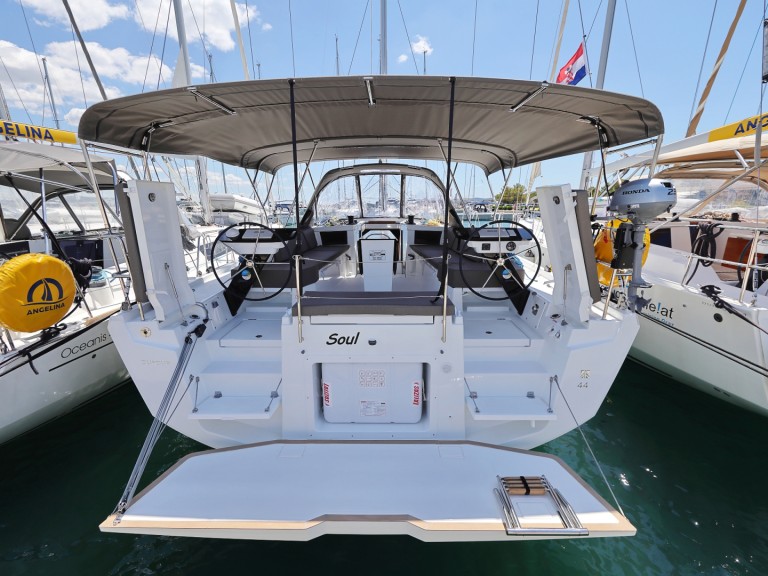 YachtCharter in Sukošan - Dufour Dufour 44 auf SamBoat