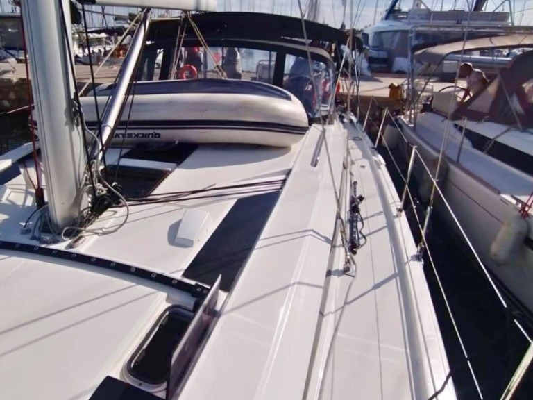 YachtCharter in Álimos - Bénéteau Oceanis 46.1 auf SamBoat