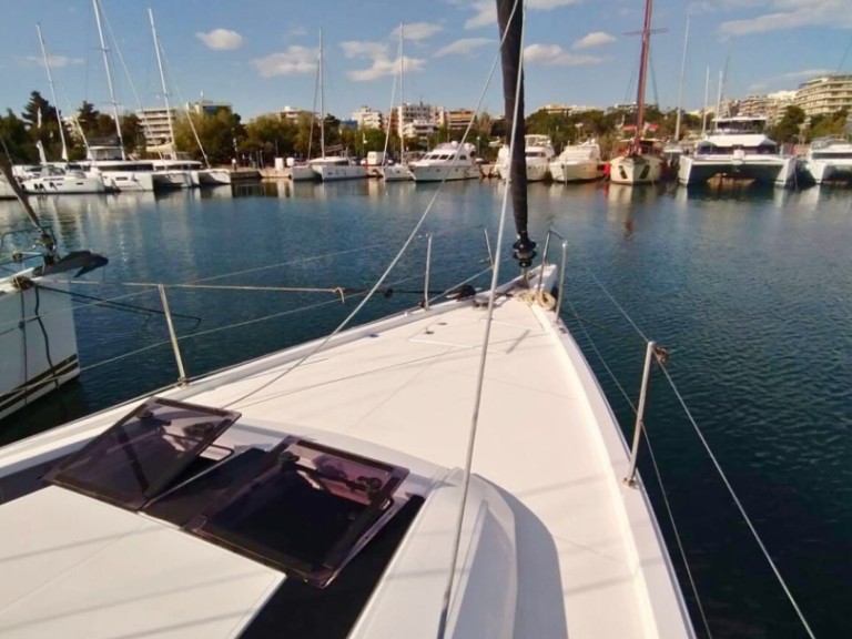 Ein Bénéteau Oceanis 46.1 mieten in Álimos