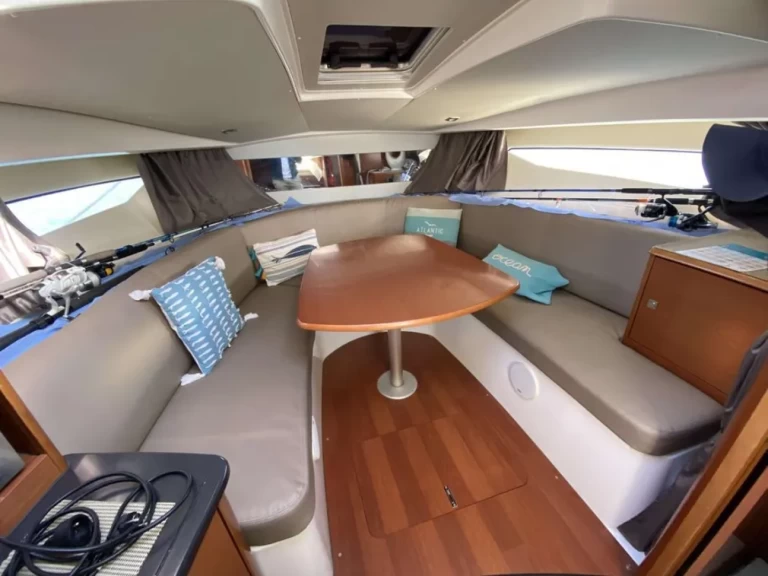 Vermietung Motorboot Jeanneau mit Führerschein