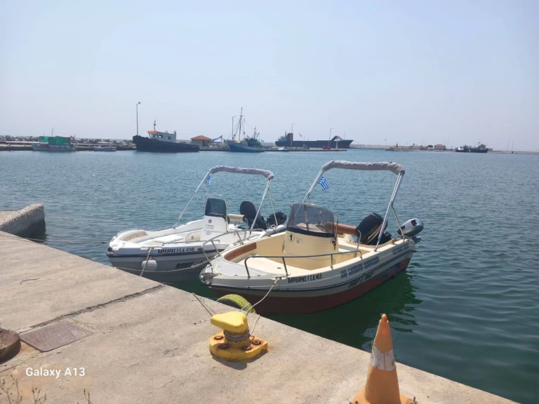 Ein Athrakiboats Macedonia 4.85 mieten in Néa Moudhaniá