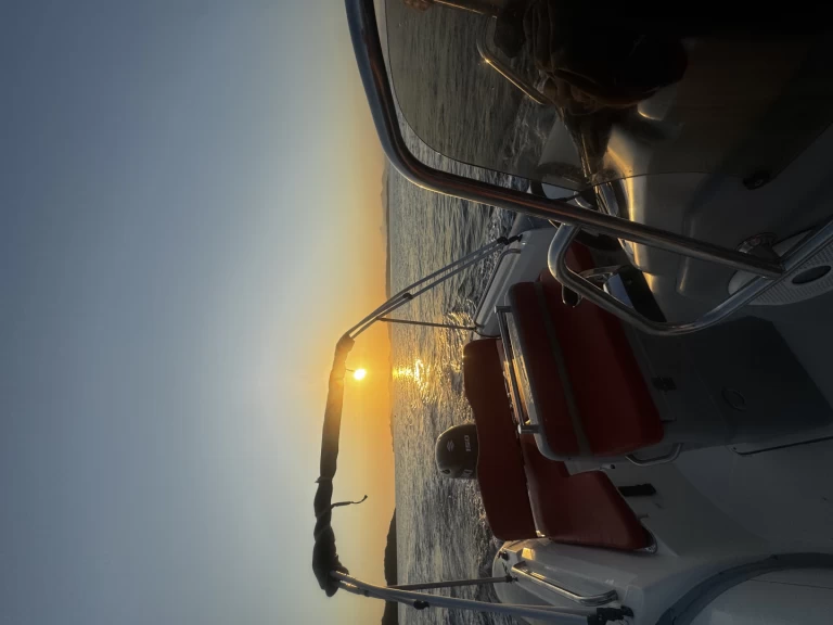 Schlauchboot mieten in Gapeau zum besten Preis