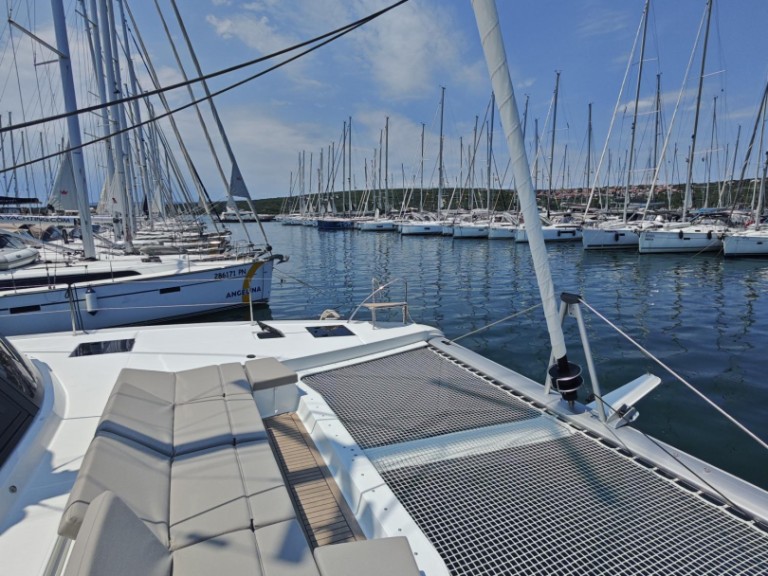 Ein Fountaine Pajot Elba 45 mieten in Punat