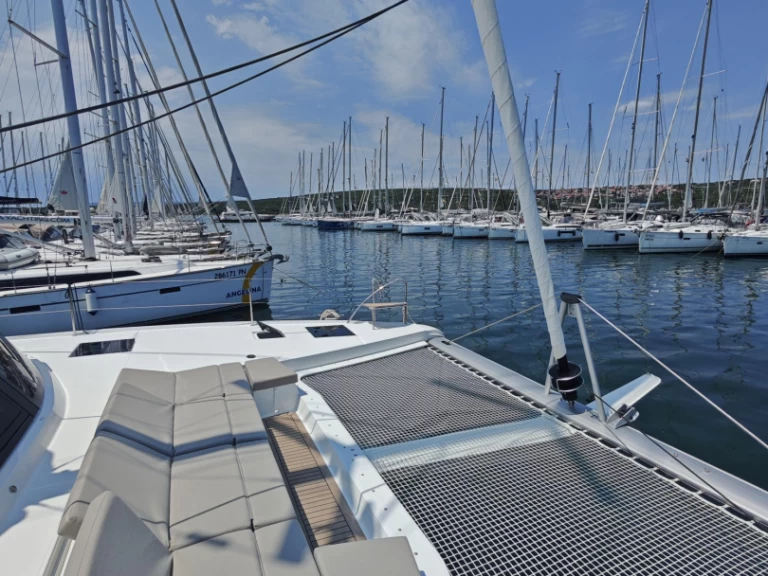 Ein Fountaine Pajot Elba 45 mieten in Punat