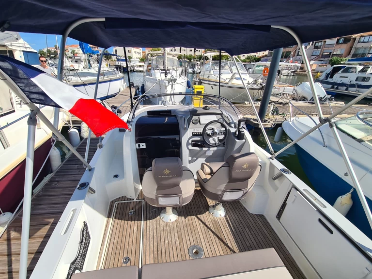 Motorboot mieten in Saint-Cyprien - Jeanneau Cap camarat 6.5 wa s2