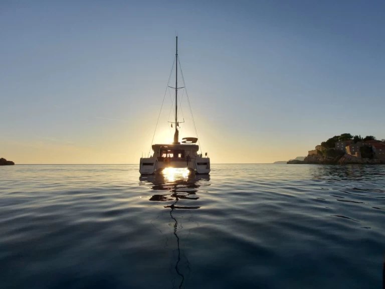 YachtCharter in Port-de-Bouc - Fountaine Pajot Helia 44 auf SamBoat