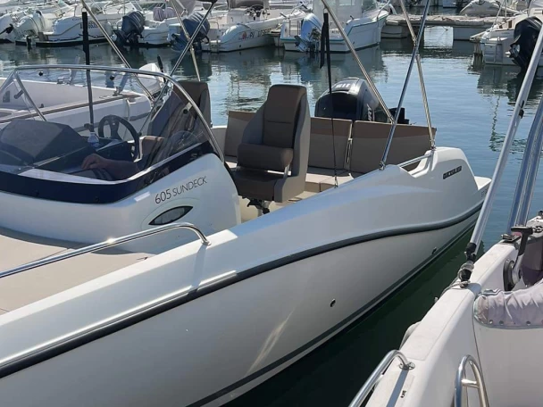 Quicksilver Activ 605 Sundeck mieten Argelès-sur-Mer