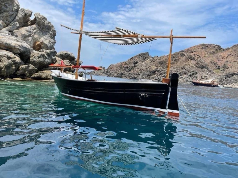 Ein Pascual sole diesel mieten in Cadaqués
