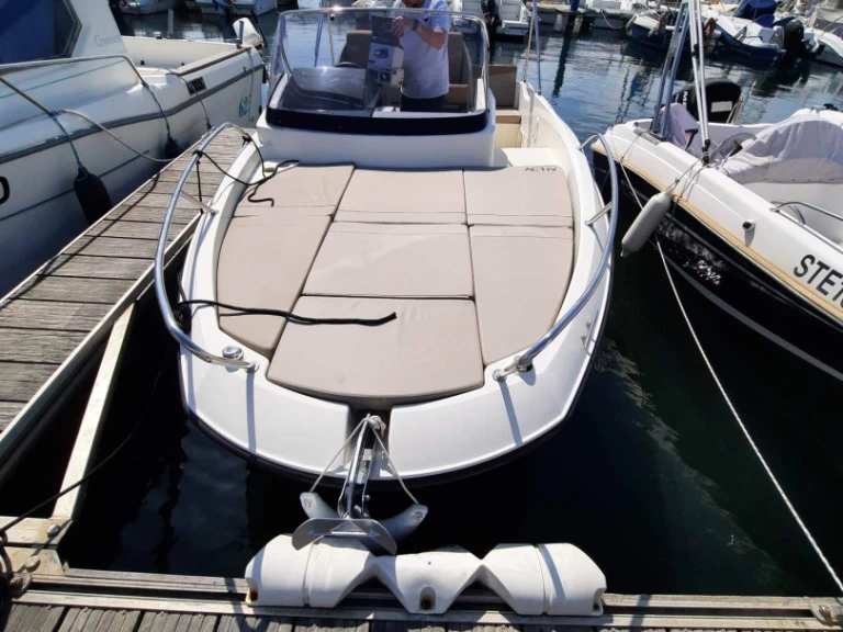 Boot mieten Argelès-sur-Mer günstig Activ 605 Sundeck