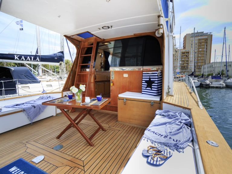 Bootsverleih Stella Maris STELVIO CS287/D Cagliari Port Samboat