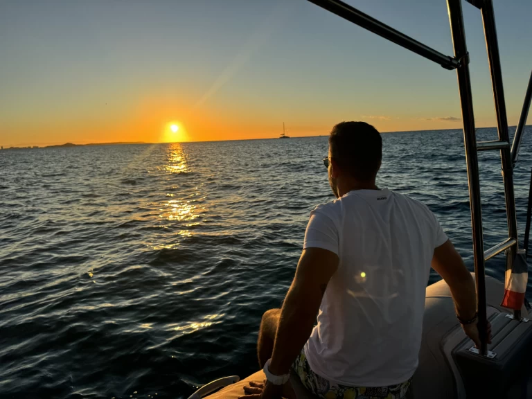 YachtCharter in St. Martin - 3D Tender Lux 655 auf SamBoat