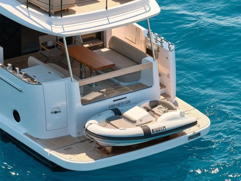 Azimut Azimut Magellano 60 mieten Podstrana