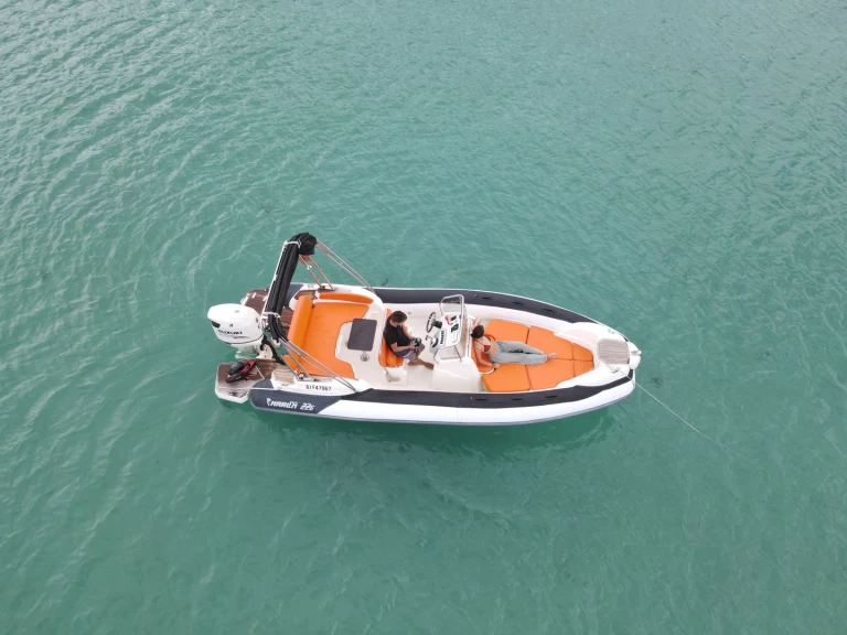 Marlin Boat Marlin Boat 226 FB mieten Porto-Vecchio