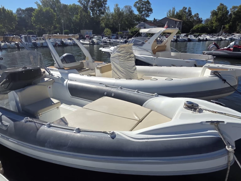 Boot mieten Saint-Florent günstig 800