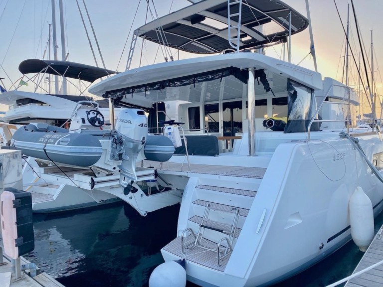 YachtCharter in Sant Antoni de Portmany - Lagoon Lagoon 52 F auf SamBoat