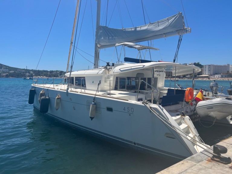 Ein Lagoon Lagoon 450 F mieten in Sant Antoni de Portmany