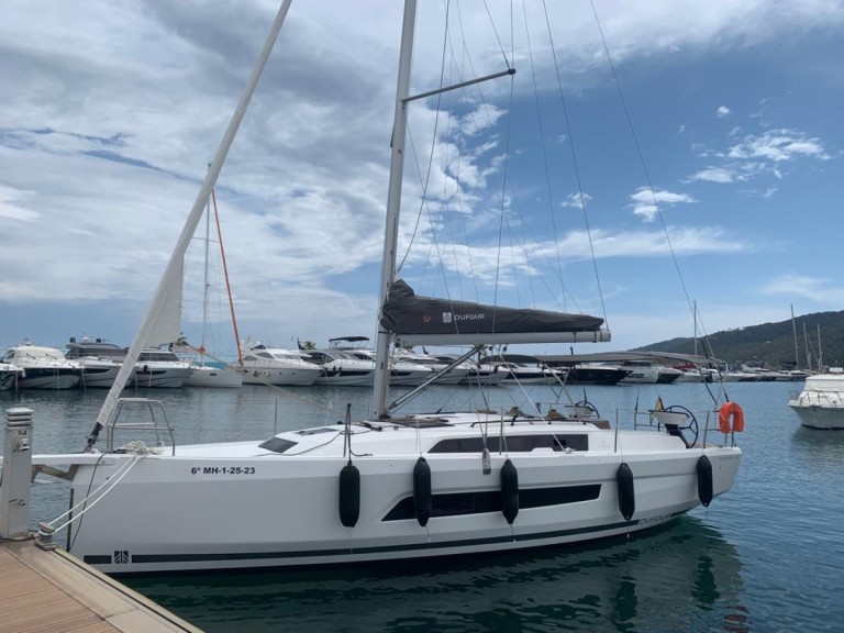 Segelboot mieten in Sant Antoni de Portmany zum besten Preis