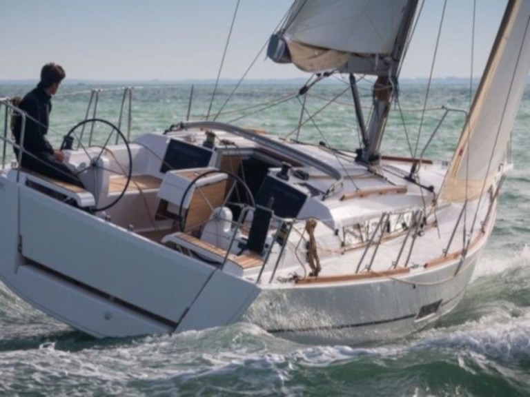 Segelboot mit oder ohne Skipper Dufour mieten in Sant Antoni de Portmany
