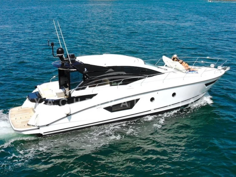 Motorboot mieten in Porto Badino - Bénéteau Gran Turismo 46