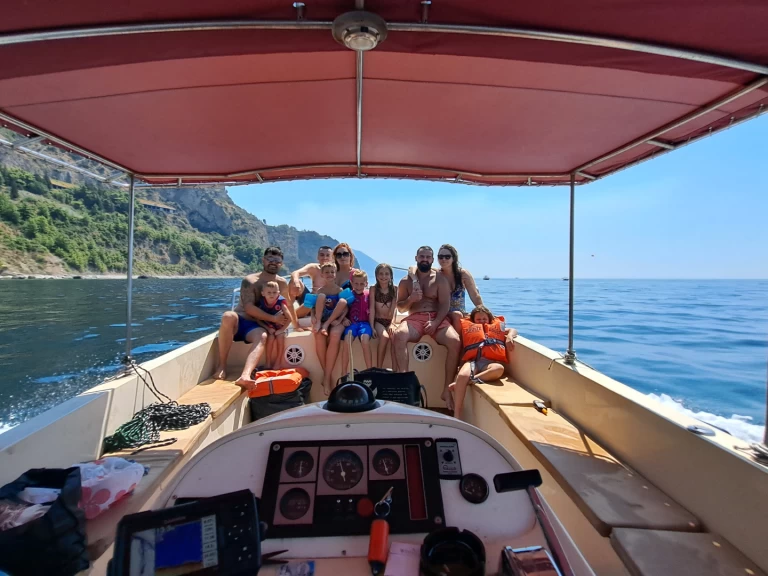 Motorboot mieten in Budva zum besten Preis