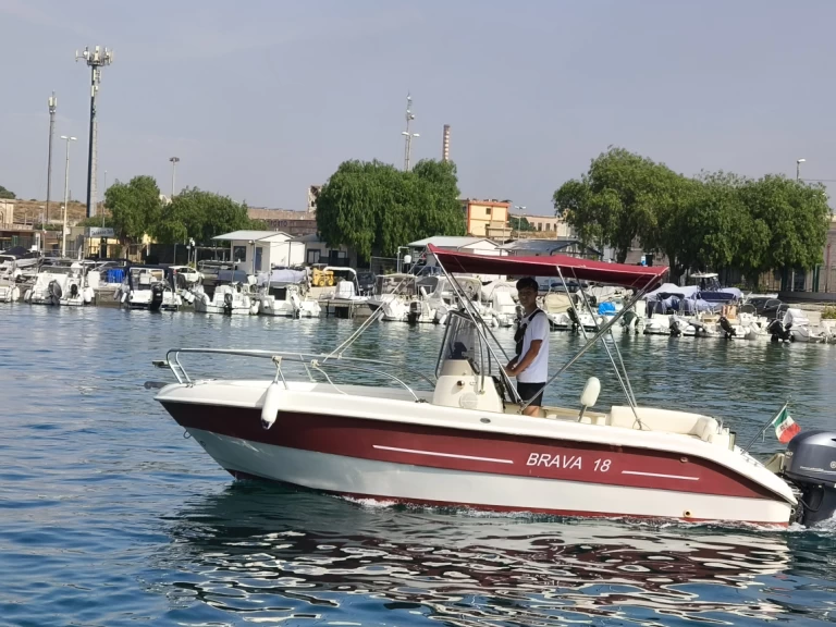 Motorboot mieten in Taranto - Mingolla Brava 18