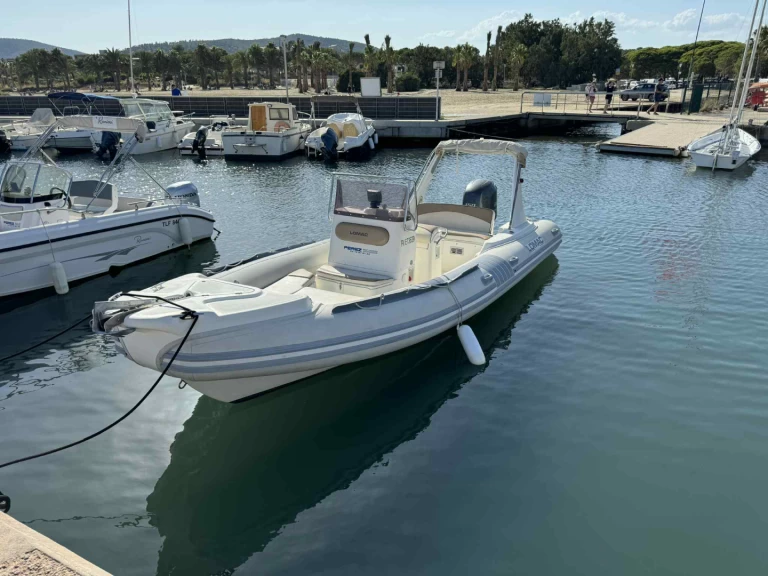 Ein Lomac Lomac 710 IN mieten in Hyères