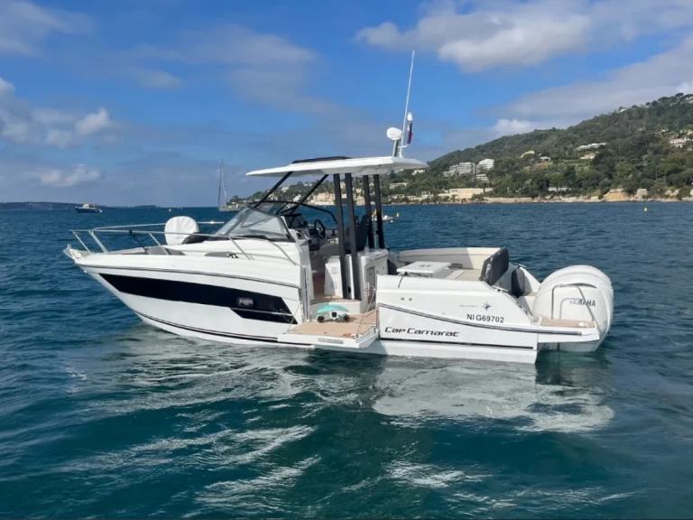 Ein Jeanneau Cap Camarat 9.0 WA Série 2 mieten in Golfe-Juan