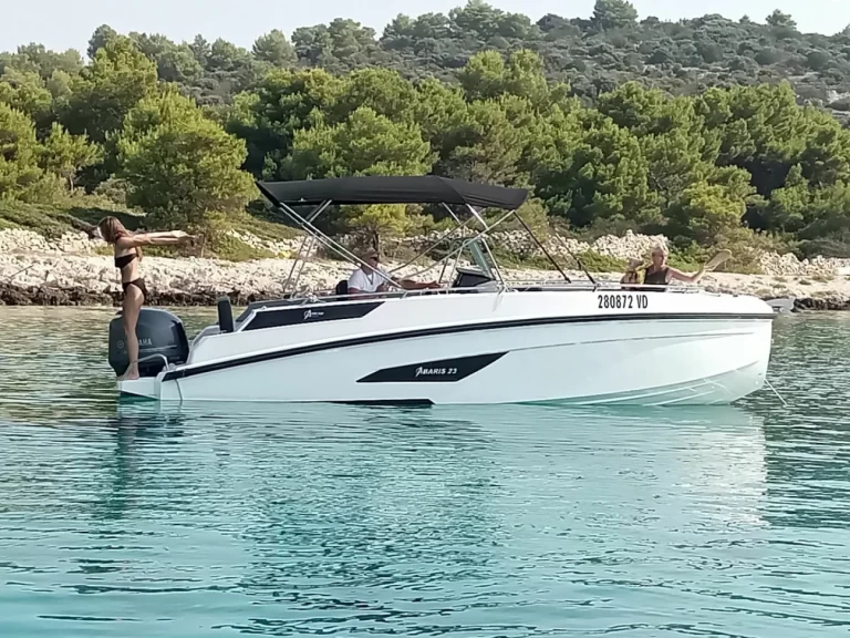 Ein Arrow Arabis 23 Arrow Arabis 23 mieten in Trogir