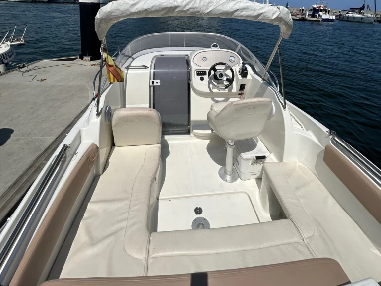 Jeanneau Leader 625 mieten l'Escala